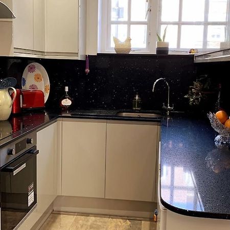 Stylish And Cosy 3 Bedroom Appartment Лондон Екстер'єр фото