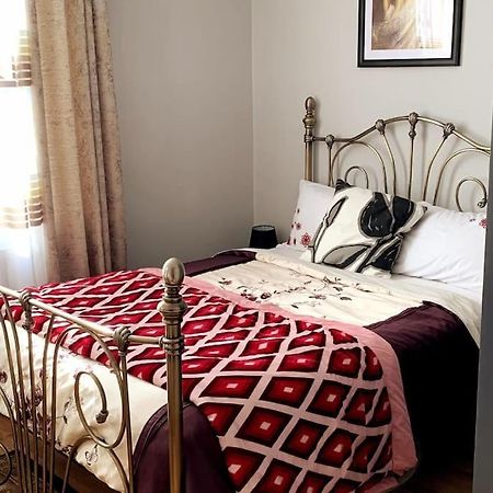 Stylish And Cosy 3 Bedroom Appartment Лондон Екстер'єр фото